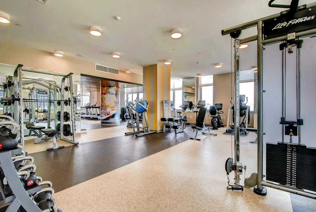 Global Luxury Suites At Newport Jersey City Exteriör bild